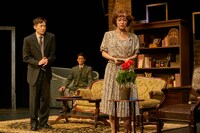 劇団印象-indian elephant-「国家と芸術家」 「カレル・チャペック～水の足音～」より。（撮影：菅原康太）