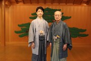 左から野村萬斎、野村万作。