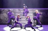 「ミュージカル『忍たま乱太郎』第12弾再演 まさかの共闘!?大作戦!!」より。（撮影：丸山尚）