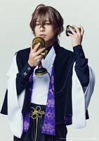 坂田隆一郎扮する夢野幻太郎。