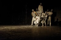 マギー・マラン「May B」より。(c)Herve Deroo