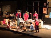 ミエ・演劇ラボ2022×烏丸ストロークロック ホニホニマー舎「超現代」より。（撮影：松原豊）