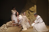 エン＊ゲキシリーズ#06 即興音楽舞踏劇「砂の城」より。（撮影：京介）