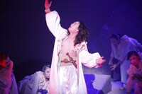 エン＊ゲキシリーズ#06 即興音楽舞踏劇「砂の城」より。（撮影：京介）