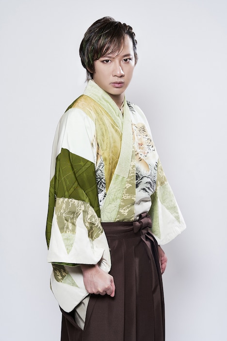 江田剛扮する藤堂平助。