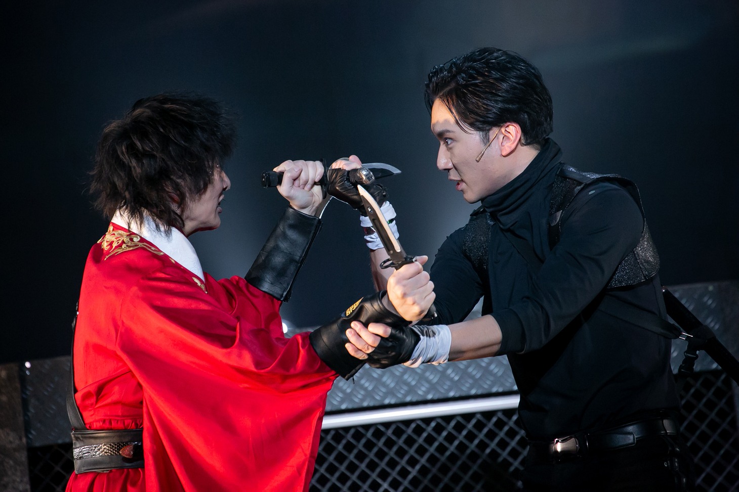 舞台「COLOR CROW -神緑之翼-」より。