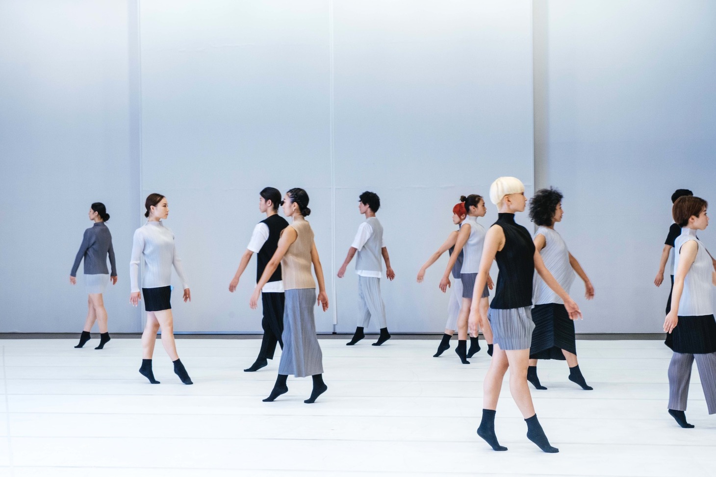 ZOU-NO-HANA BALLET PROJECT「Walk Installation ARUKU vol.3」より。