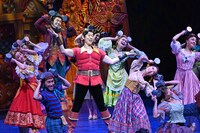 劇団四季 ディズニーミュージカル「美女と野獣」より。