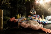 世界劇団「ひとよひとよに呱々の声」より。