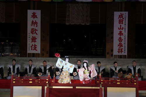 「大本山成田山新勝寺奉納歌舞伎」より。(c)松竹