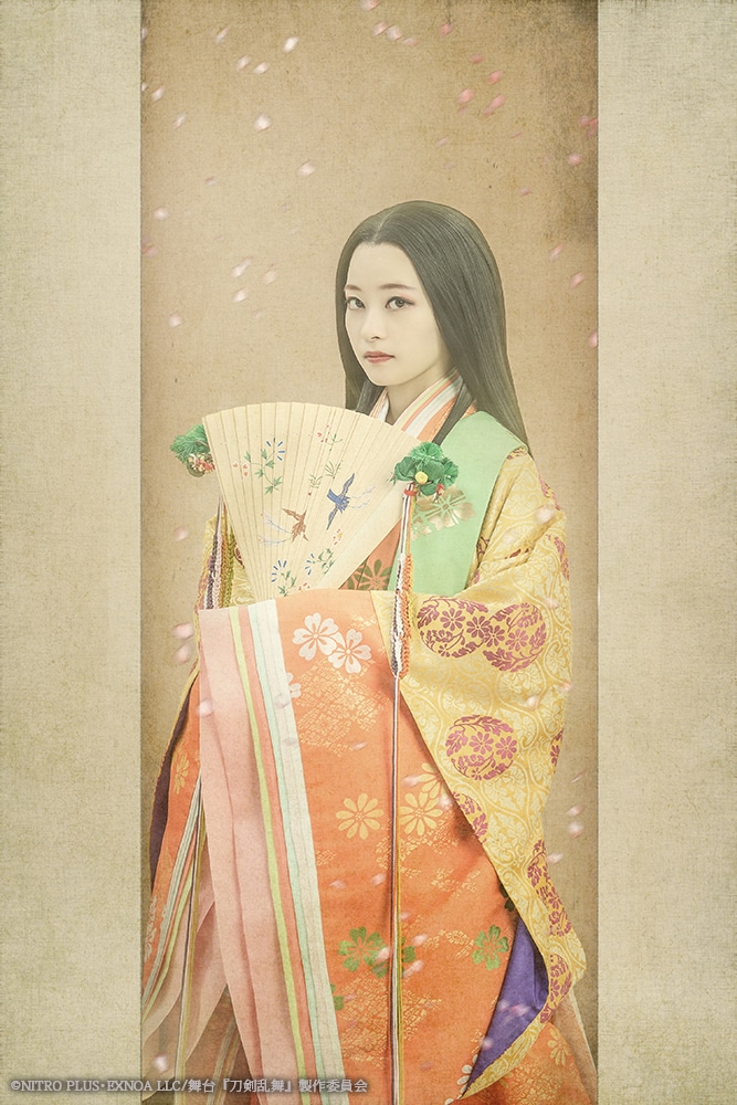 橘二葉扮する葵上。
