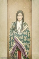 兵頭祐香扮する小少将の君。