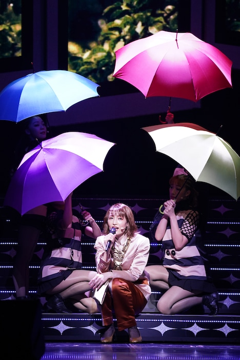 「望海風斗 20th Anniversary ドラマティックコンサート『Look at Me』」より。(撮影:岩田えり)