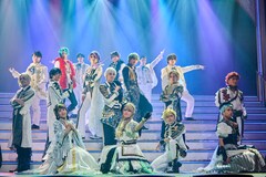 「青山オペレッタ THE STAGE」トップスタア勢ぞろいの“スペシャル・レヴューショー”開幕