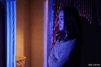 小松台東「左手と右手」より。