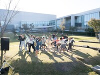 「三重県総合博物館MieMu テーマ曲発表イベント」より。（撮影：松原豊）