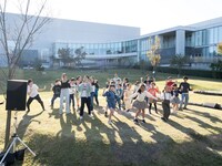 「三重県総合博物館MieMu テーマ曲発表イベント」より。（撮影：松原豊）