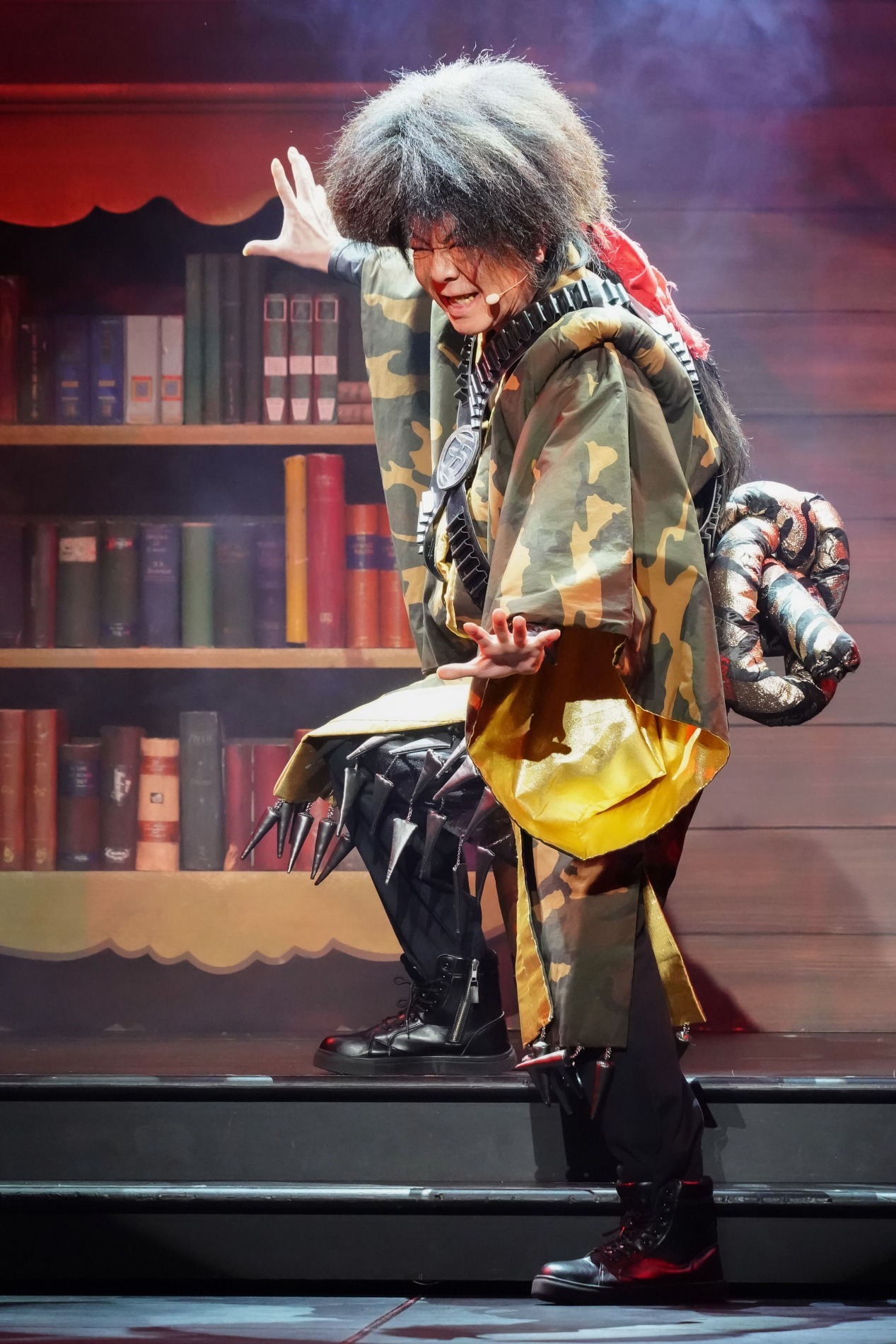 2022年劇団☆新感線42周年興行・秋公演 新感線☆RX「薔薇とサムライ2-海賊女王の帰還-」東京公演より。（撮影：田中亜紀）
