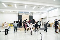 オリジナルミュージカル「りんご」稽古場の様子。（撮影：岩田えり）(c)オリジナルミュージカル「りんご」製作委員会