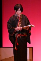 朗読劇「妖奇庵夜話 その探偵、人にあらず」より。（撮影：平原克彦）