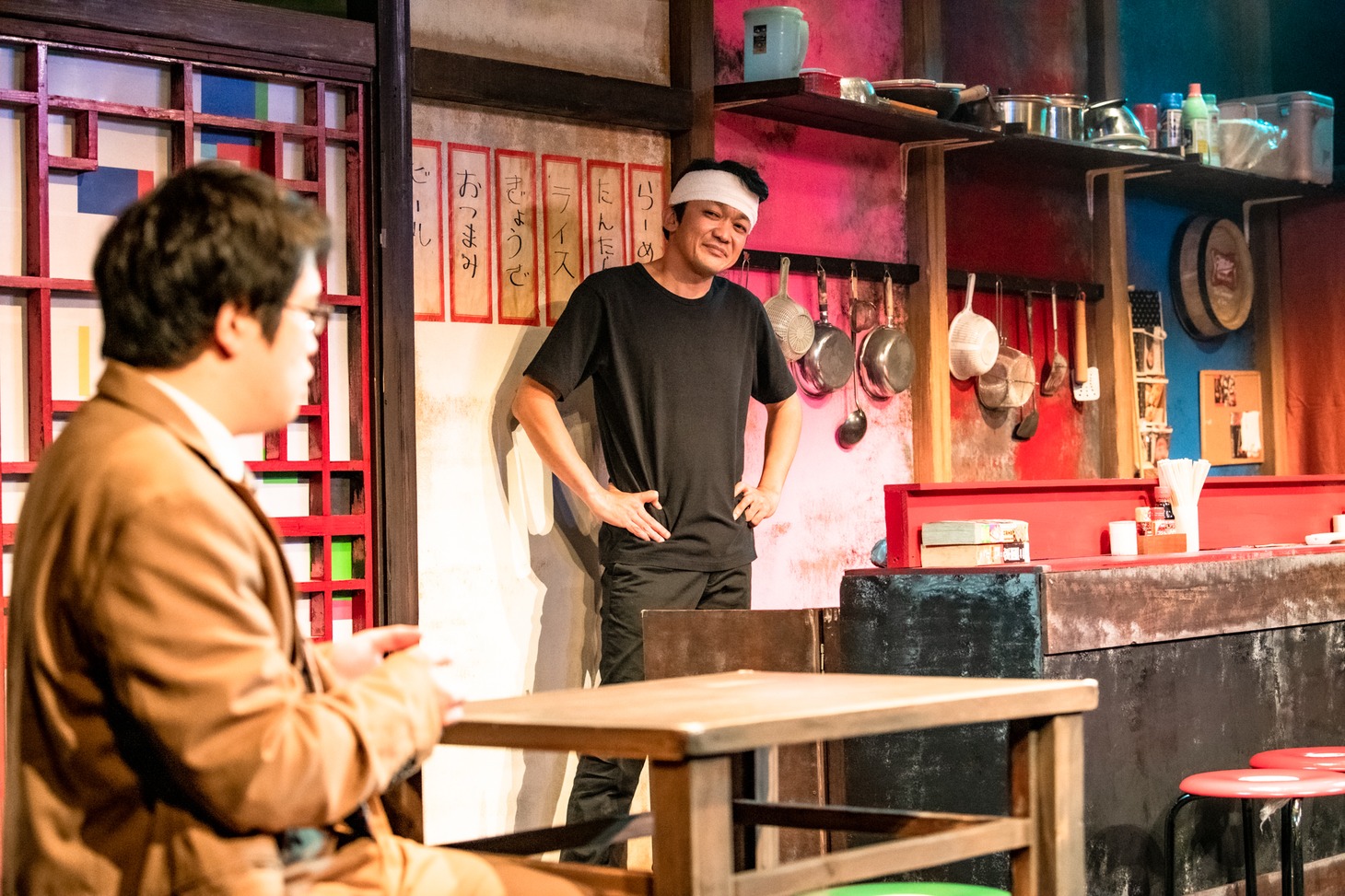 コンプソンズ #10「われらの狂気を生き延びる道を教えてください」より。（撮影：塚田史香）