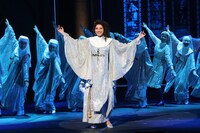 ミュージカル「天使にラブ・ソングを～シスター・アクト～」より。（写真提供：東宝演劇部）