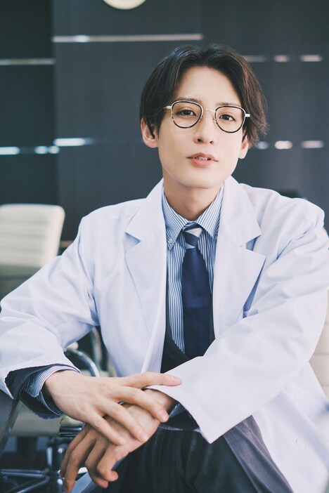 「陳内将2023.04-2024.03カレンダーブック」（東京ニュース通信社）より。