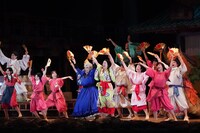 舞台「千と千尋の神隠し」より。