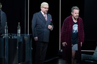 新国立劇場 開場25周年記念公演「ボリス・ゴドゥノフ」より。（撮影：堀田力丸 提供：新国立劇場）