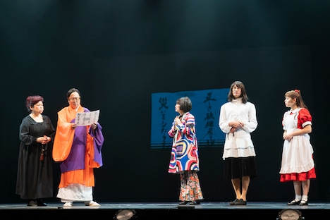 「家政夫のミタゾノ THE STAGE ~お寺座の怪人~」より。(撮影:引地信彦)