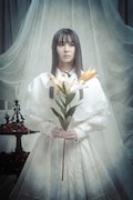 内田未来扮するリリー。