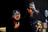 世田谷パブリックシアター トラム、二人芝居「建築家とアッシリア皇帝」より。（撮影：細野晋司）