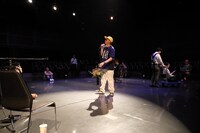 「今ここから、あなたのことが見える / 見えない」より。（撮影：前谷開）