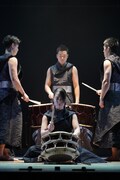 「鼓童ワン・アース・ツアー2022~ミチカケ」より。(撮影:岡本隆史)