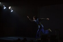 妖精大図鑑「ASAKUSA THUNDER GATE」より。（撮影：福本剛士）