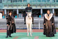 左から橘ケンチ、中川晃教、別所哲也。（撮影：引地信彦）