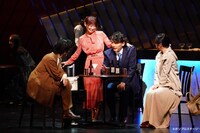 ミュージカル「東京ラブストーリー」より。（撮影：田中亜紀）