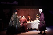 劇団昴公演「クリスマス・キャロル」より。
