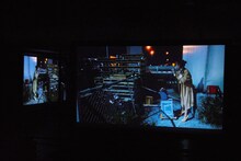 毛皮族「セクシードライバー」より。（Photo by EMIRI HABAKI）