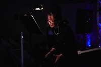 毛皮族「セクシードライバー」より。（Photo by EMIRI HABAKI）