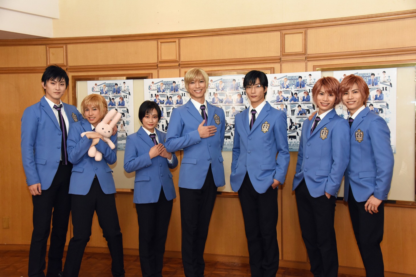 左から田鶴翔吾、設楽銀河、山内優花、小松準弥、里中将道、二葉勇、二葉要。
