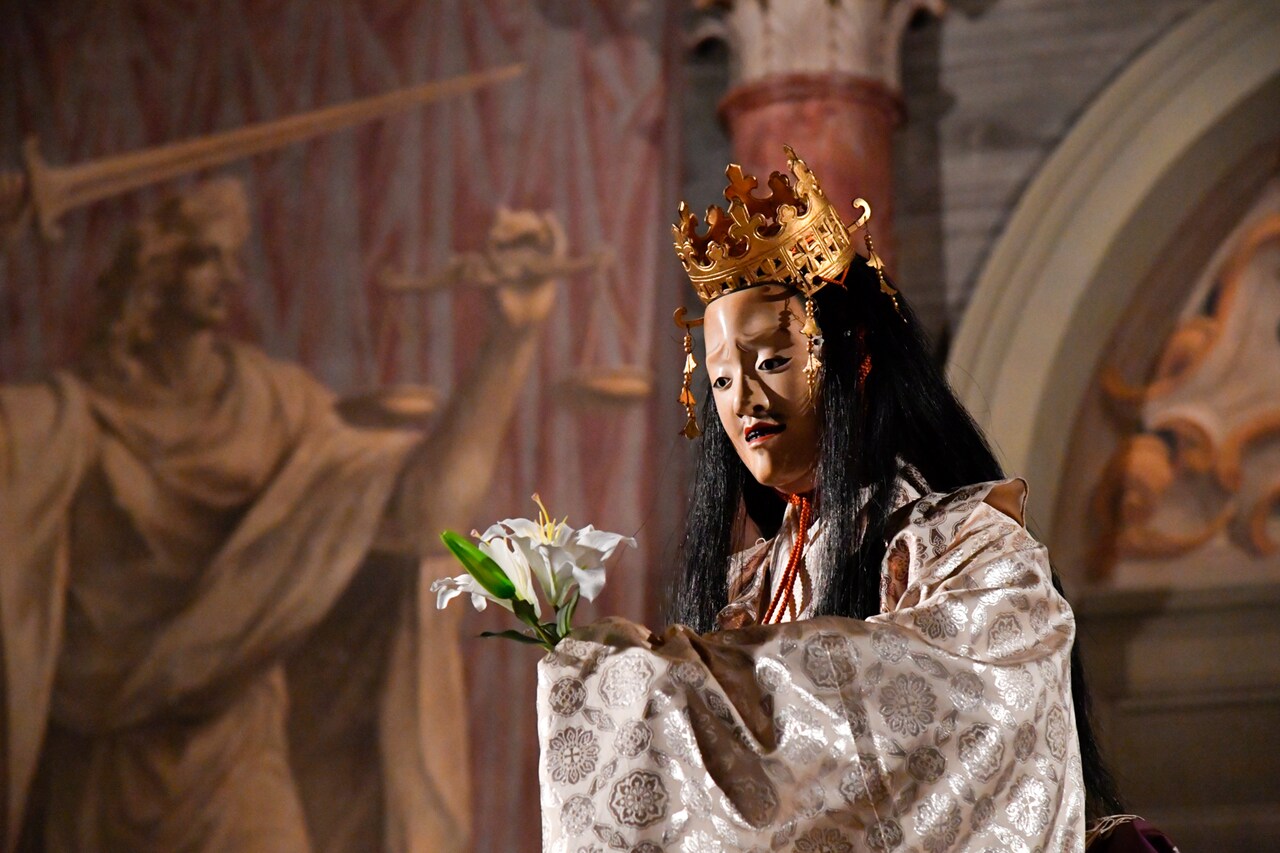 能「復活のキリスト」バチカン公演より。