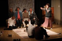 劇団600歳の会「迷惑な季節～おそらく諦めきれない数々のわたし達～」より。