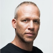 アヴィシャイ・コーエン（Photo by Youri Lenquette）