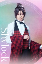 山田ジェームス武扮するシャイロック。