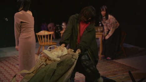 小田尚稔の演劇「よく生きろ！」より。