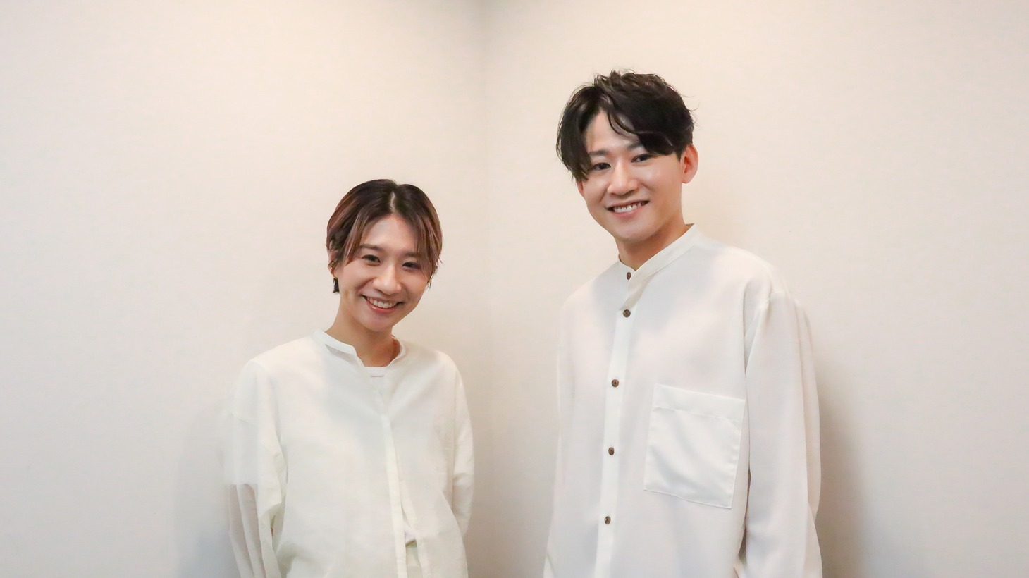 左から桑原あい、西川大貴。