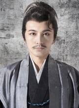 土倉有貴扮する斎藤利三。