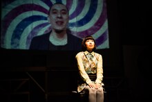 劇団「地蔵中毒」第十六回公演 無教訓意味なし演劇 vol.16「つちふまず返却観音 2022～テトラポッドの着払い～」より。（撮影：塚田史香）