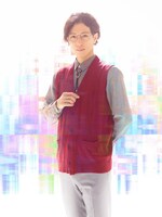 瀬戸祐介扮するシメイ。